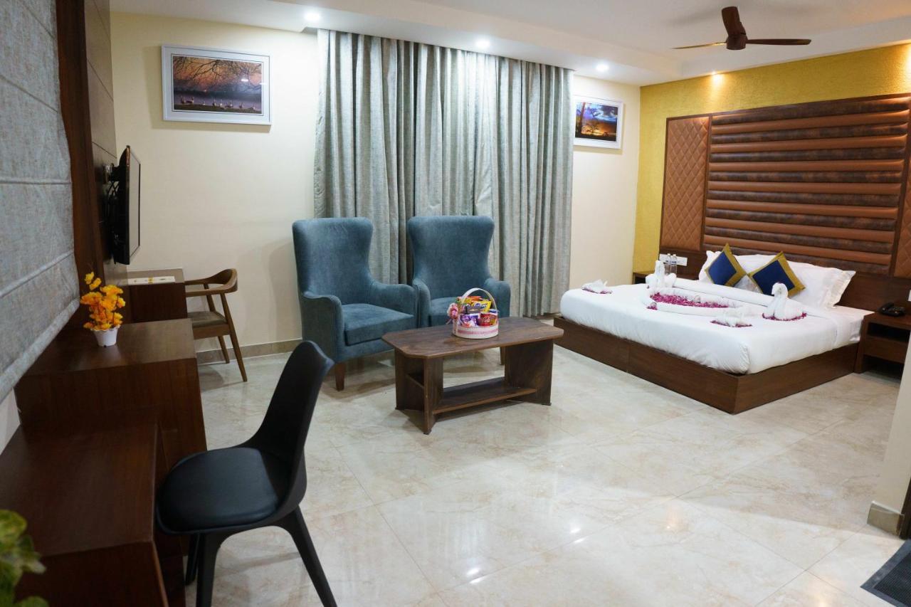 Zirakpur Hotel Vihaan Residency מראה חיצוני תמונה
